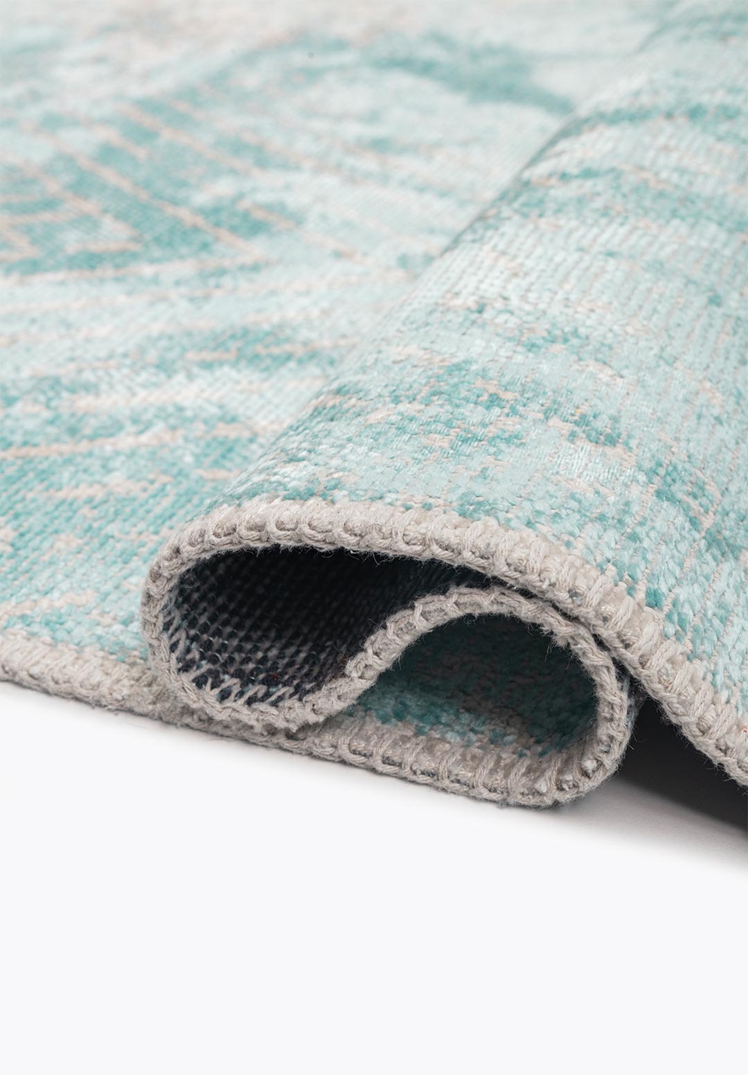 SLIT ECRU - ICE BLUE RUG